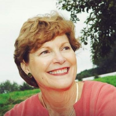 Jeanne Shaheen headshot.